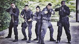 Coeg21 adalah situs nonton dan download film subtitle indonesia terlengkap dan terupdate, kalian bisa mengunduh ratusan judul movie yang diupdate setiap hari secara gratis, dengan tampilan responsif akan memanjakan pengunjung untuk kalian penikmat film indonesia, film barat, film box office lainnya. Triple Threat Movie Teaser Trailer