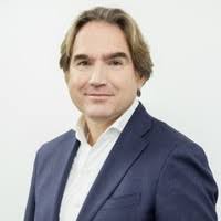 10100+ "Daniël Van" profiles