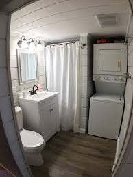 Interior designer shaun smith's new orleans home is a treasure trove of beautiful and clever design solutions. Tiny House Bathroom Design Novocom Top