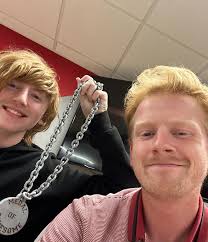 Pewaukee High School (@pewaukeehs) • Instagram फ़ोटो और वीडियो