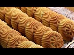 معمول التمر الفاخر بطريقتي الخاصة برسمة ثابتة وقوام ناعم جدا Youtube Cooking Cream Eid Food Syrian Food