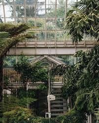 Green House Hunting In Geneva Jardin D Hiver Beaux Jardins Jardin Botanique