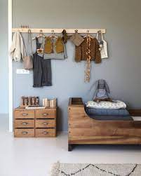 Welcome to a new collection of interior designs in which we have featured 16 minimalist modern kids' room designs that are anything but bare. 5 Stunning Minimal Kids Rooms With Warmth Petit Small Kids Room Inspiration Minimalist Nursery Kids Room