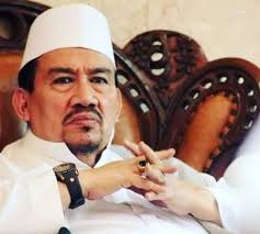 Kediaman almarhum habib ali berada di jalan tebet utara ii, rw 01 kelurahan tebet timur, jakarta selatan. D 1bfd8mrb5m M