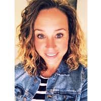 Lindsey Roper's Instagram, Twitter & Facebook