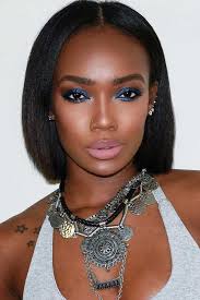 If you like parting your hair on one side, asks your hair stylist to give you twisted version of side parted blonde straight if you have short and black hair, then this is the right hairstyle for you. Middle Part Black Hairstyles 52 Off Irazoquibochard Com Uy