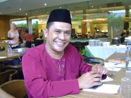Bagi fadhil, rambo mempunyai ikatan istimewa dengan tuannya dan sentiasa melekat kepadanya tuannya. 11 Selebriti Malaysia Yang Meninggal Dunia 2010 Selongkar10