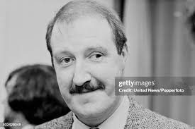 141 Gordon Kaye Photos & High Res Pictures