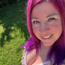 What are some things to see, do, or eat in Amherst, Ohio?