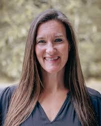 Mindy Stanley's Instagram, Twitter & Facebook