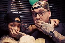 Jun 25, 2021 · a source told e!news that the tattoo held special significance for the former pair. How Rihanna S Tattoo Artist Saved Her From Ugly Ink Page Six