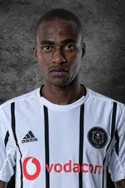 Thembinkosi lorch mit dem spitznamen nyoso begann seine karriere beim maluti fet college fc und erhielt nach einem spiel gegen jomo cosmos einen anruf von screamer tshabalala, der ihm sagte, dass pirates an ihm. Orlando Pirates Star Thembinkosi Lorch Arrested For Gender Based Violence Wiggle Tunes