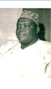 WANNAN SHINE MARIGAYI ALH ISAH KAITA WAZIRIN KATSINA MINISTAN ILMI A  GWABNATIN SU SARDAUNA DA TAFAWA BALEWA ALH DR MAMMAM SHATA YA AMBACESHI A  CIKIN WAKAR HABU KAITA SARKIN MALAMAI AMMA BAN