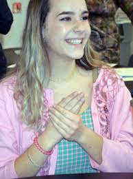 Students become sign-language teachers to senior learners