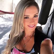 What restaurants and bars are recommended for 30 year olds in North Myrtle  Beach?