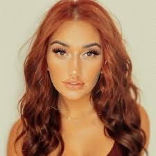 Brooke Golden's Instagram, Twitter & Facebook