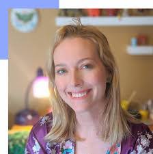 Kendra Barton's Instagram, Twitter & Facebook