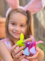 DIY Hand Embroidered Felt Easter Basket Bunny House Pattern ~ PDF Instant  Download