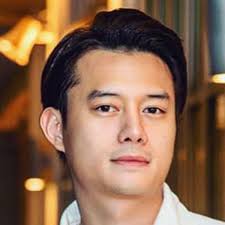 A Fragile Flower (2024) Full Cast & Crew