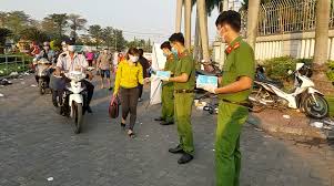 Tìm hiểu về lĩnh vực kinh tế vĩ mô, bạn sẽ ng. 30 000 Kháº©u Trang Y Táº¿ Phat Háº¿t Cho Cong Nhan Chá»‰ Trong HÆ¡n 1 Giá» Vov Giao Thong
