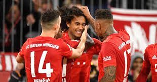 Latest on bayern munich forward joshua zirkzee including news, stats, videos, highlights and more on espn. Fc Bayern Joshua Zirkzee Uber Lewandowski Und Seinen Einstand