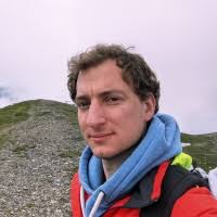 400+ profilů „Ramming“