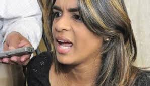 Deyanira López sigue ingresada en el HOMS