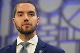 Man found underneath BART train at Hayward station dies