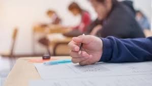 Yeni sınav takvimi sağlık bakanlığının görüşleri doğrultusunda belirleneceği duyurulmuştu. Gozler Oradaydi Osym 2021 Sinav Takvimi Tarihleri Ekpss Yks Universite Sinavi Kpss Dgs Yokdil Ales Sinavi Basvurulari Takvim