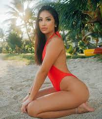 ELARA VEE's exclusive content on Playboy | Centerfold by Playboy