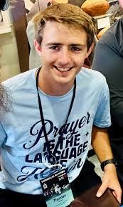 Tamara Stuart's Instagram, Twitter & Facebook