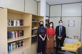 Com apoio da AMAERJ, Fórum de Barra do Piraí ganha uma sala de convivência 