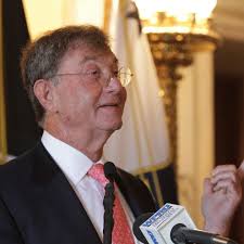 Alan Hassenfeld's obituary with funeral arrangements, as published by  Sugarman Sinai Memorial Chapel. Additional tributes follow after the end.  READ via link at http://www.gwaynemiller.com/