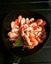 Temps De Cuisson Pour Les Crevettes En 2020 Crevettes Cuisson Des Crevettes Crevette Crue