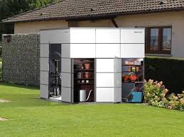 Das Gartenhaus Mit Seitlichem Zugriff Auf Ihre Gartengerate Das Erste Blockadefreie Gartenhaus Aus Hpl Trespa Gartenhaus Design Gartenhaus Gartenhaus Metall