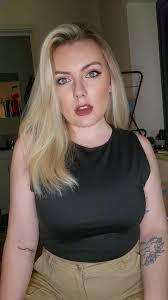 Paige Burt's Instagram, Twitter & Facebook