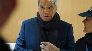 Bernard tapie et son épouse ont été violentés dans la nuit de samedi à dimanche lors d'un cambriolage à leur domicile en région parisienne. Kriminalitat Brutaler Einbruch Bei Franzosischem Ex Minister Tapie Augsburger Allgemeine