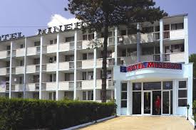 Impresiile mele inglobeaza cele doua sejururi pentru ca nu au fost mari difrente intre cei doi ani. Hotel Vraja Marii 2 Eforie Nord Hotel Vraja Marii 2 Eforie Nord Cazare Hotel Vraja Marii 2 Eforie Nord Oferte Hotel Vraja Marii 2 Eforie Nord Oferte Litoral Romania Cu
