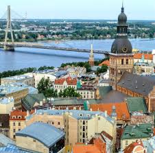 Die beiden anderen sind estland im norden und litauen im süden.die hauptstadt ist riga.die lettische sprache ist mit der litauischen sprache verwandt. Riga Hauptstadt Von Lettland Stadte Reise Hauptstadt Lettland