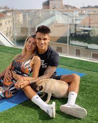 Con una foto de nina en brazos de agustina gandolfo, lautaro martínez presentó en sociedad, a través de su cuenta de instagram a su primera hija. Lautaro Martinez S Stunning Girlfriend Agustina Gandolfo Keeps Fans Spirits Up With Sexy Bikini Pictures In Lockdown