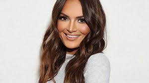 Emily Neu's Instagram, Twitter & Facebook