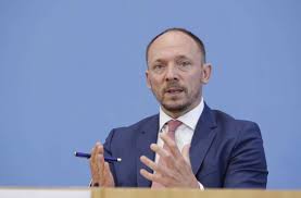 Ostbeauftragter der bundesregierung wanderwitz nach landtagswahl »ein bisschen optimistischer«. Marco Wanderwitz Ostbeauftragter Maassen Redet Verschworungstheorien Das Wort Politik Stuttgarter Zeitung