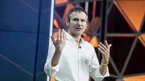 Святослав вакарчук и ирина билык — мовчати (live) (скрябін: Kommentarij Politicheskoe Samoubijstvo Svyatoslava Vakarchuka Kommentarii Obozrevatelej Dw I Priglashennyh Avtorov Dw 12 06 2020