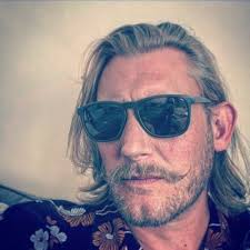 Tim Lawrence (@timdamay)