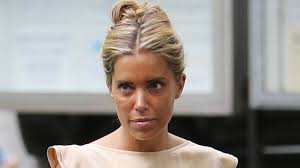 Auf instagram teilt sylvie meis regelmäßig heiße schnappschüsse mit ihren fans. Sylvie Van Der Vaart Nach Nur Vier Monaten Von Ihrem Franzosen Getrennt