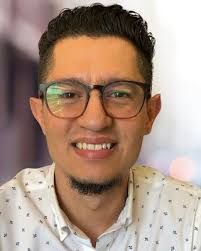 Joshua Echeverria's Instagram, Twitter & Facebook