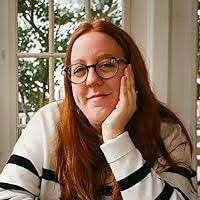 Anneka Taylor's Instagram, Twitter & Facebook