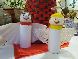En surfant sur le net, en feuilletant mes bouquins. 30 Idees De Deco Noel A Fabriquer A Partir De Rouleau Papier Toilette