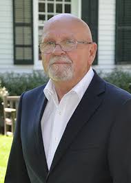 Robert Becker Real Estate Agent