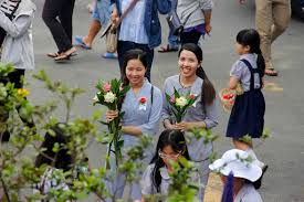 Ngoài ra, lễ vu lan còn giúp cho. Mua Vu Lan La Thang Máº¥y Thang Vu Lan Bao Hiáº¿u Nen Lam Gi Meta Vn